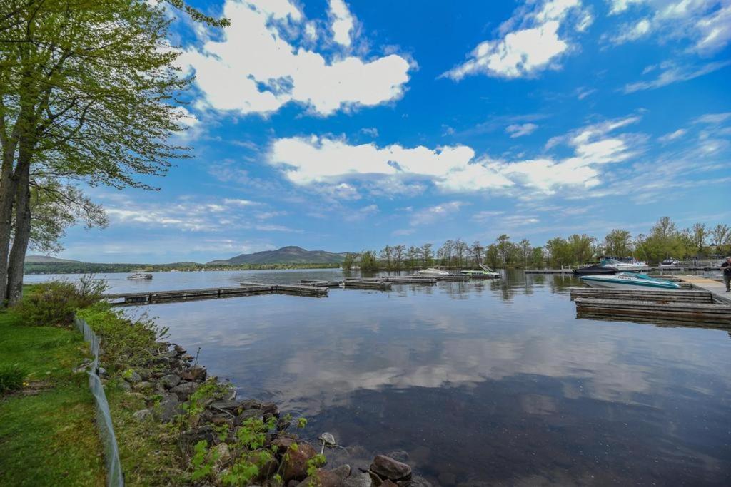 O'Berge Du Village C304 - Bord De L'Eau Magog Kültér fotó