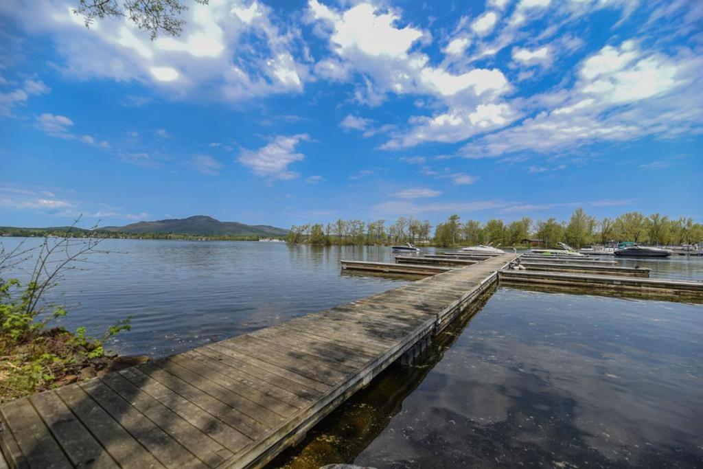 O'Berge Du Village C304 - Bord De L'Eau Magog Kültér fotó