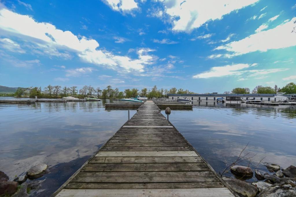 O'Berge Du Village C304 - Bord De L'Eau Magog Kültér fotó